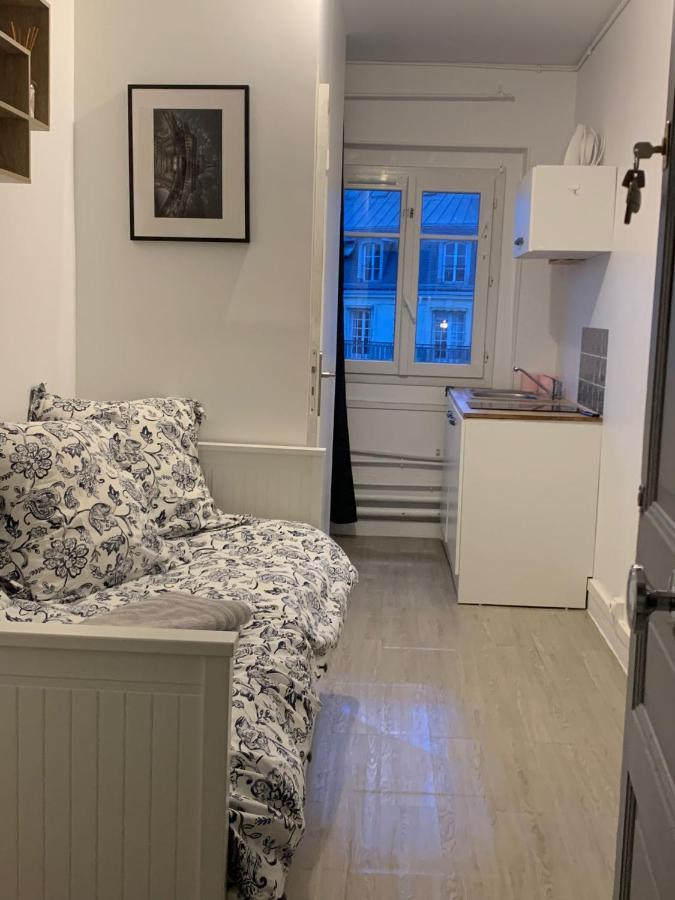 Guest Room Nearby Champs Elysees Париж Экстерьер фото