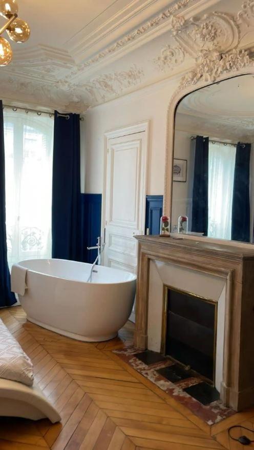 Guest Room Nearby Champs Elysees Париж Экстерьер фото